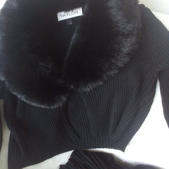 🎀TAYLOR Onyx Mini Sweater Dress w/Faux Fur Collared Cardigan Set  (L) NWT - Picture 3 of 11